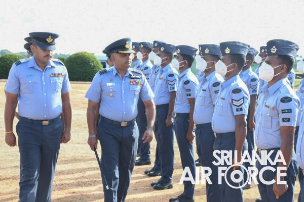 CHANGE OF COMMAND AT SLAF BASE HINGURAKGODA