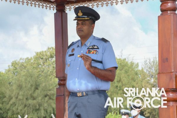 CHANGE OF COMMAND AT SLAF BASE HINGURAKGODA