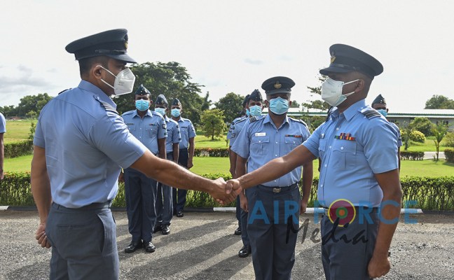 CHANGE OF
COMMAND AT THE NO 1 INFORMATION TECHNOLOGY WING, RATMALANA