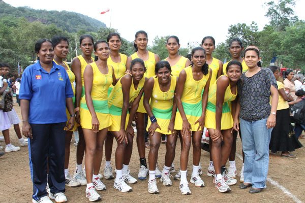 Sri Lanka Air Force netballers clinched the Deyata Kirula 2011 Netball 