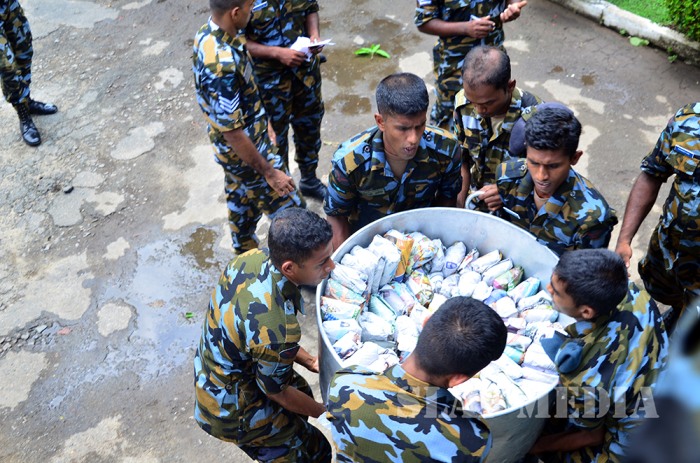 SLAF Assists flood-affected countrymen