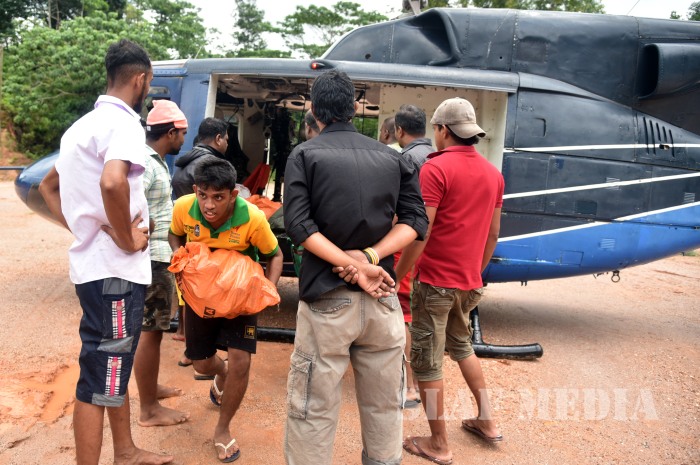 SLAF Assists flood-affected countrymen