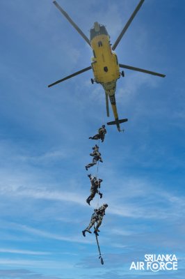 NO 05 JUNGLE WARFARE AND HELIBORNE OPERATION COURSE FOR SISTER SERVICES CONCLUDES AT MORAWEWA