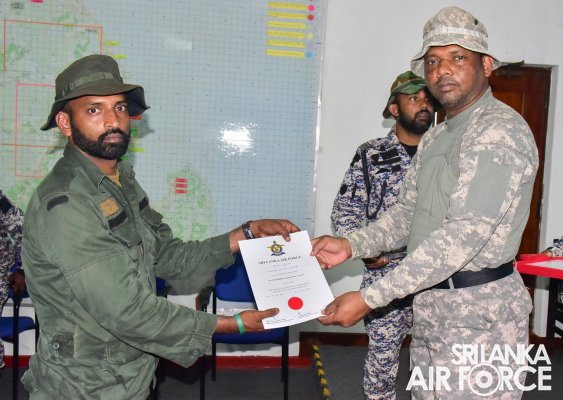 NO 05 JUNGLE WARFARE AND HELIBORNE OPERATION COURSE FOR SISTER SERVICES CONCLUDES AT MORAWEWA