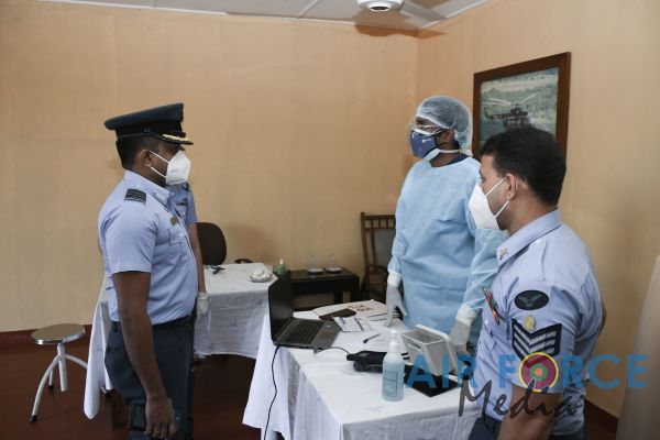 SLAF BASE HINGURAKGODA CONDUCTS BLOOD DONATION CAMPAIGN