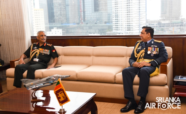 THE CHIEF OF ARMY STAFF OF THE INDIAN ARMY CALLS ON THE COMMANDER OF THE SRI LANKA AIR FORCE