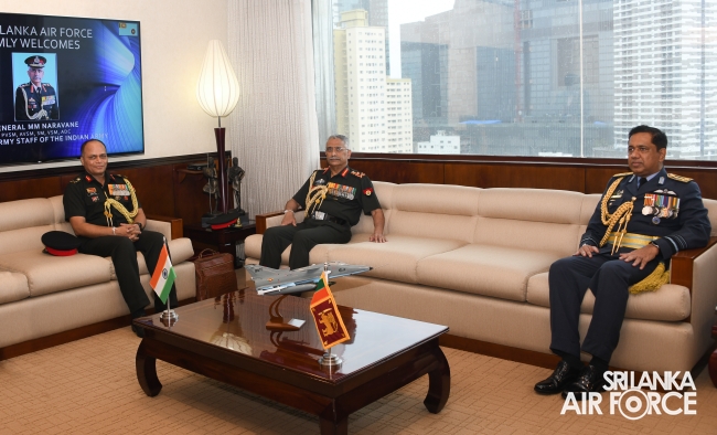 THE CHIEF OF ARMY STAFF OF THE INDIAN ARMY CALLS ON THE COMMANDER OF THE SRI LANKA AIR FORCE