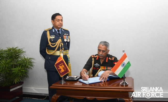 THE CHIEF OF ARMY STAFF OF THE INDIAN ARMY CALLS ON THE COMMANDER OF THE SRI LANKA AIR FORCE