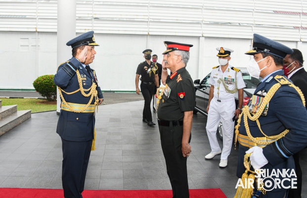 THE CHIEF OF ARMY STAFF OF THE INDIAN ARMY CALLS ON THE COMMANDER OF THE SRI LANKA AIR FORCE
