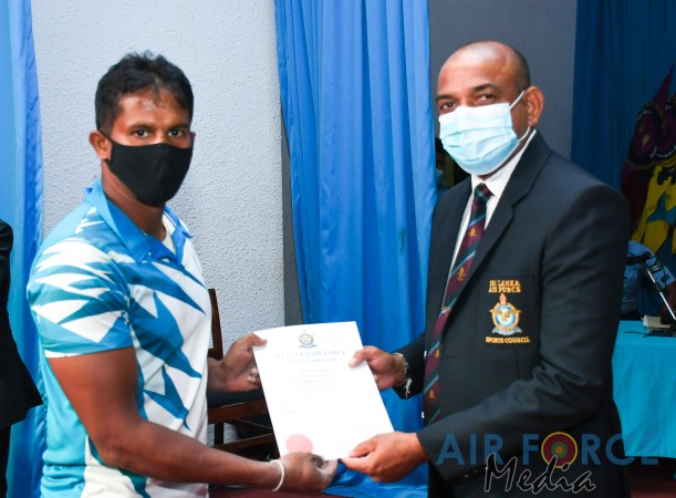SLAF BASE HINGURAKGODA AND SLAF STATION COLOMBO WINS MEN’S AND WOMEN’S INTER UNIT POWERLIFTING CHAMPIONSHIP 2021