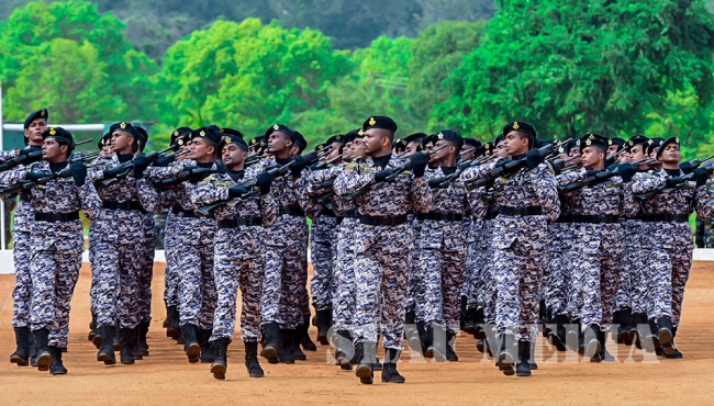 No 12 and 13 Regimental Special Force Basic Courses Pass Out at
Morawewa