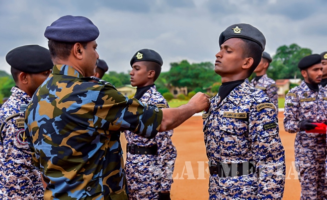 No 12 and 13 Regimental Special Force Basic Courses Pass Out at
Morawewa