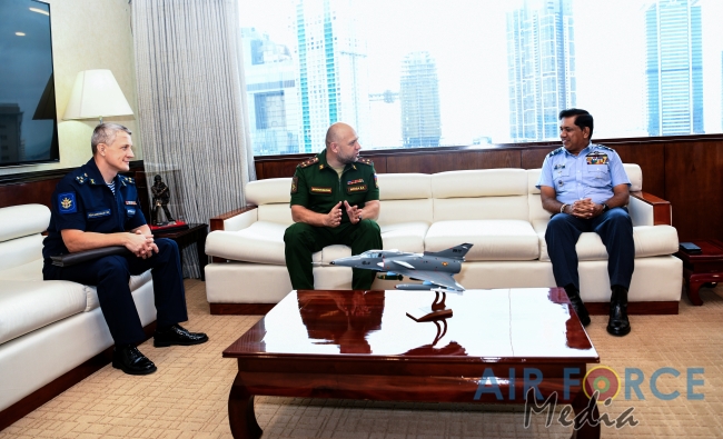 RUSSIAN DEFENCE ATTACHE CALLS ON THE COMMANDER