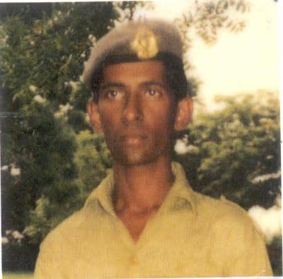  Wickramasinghe LJ