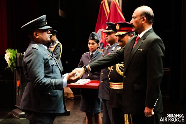 NO 16 DEFENCE SERVICES COMMAND AND STAFF COURSE GRADUATION HELD AT THE NELUM POKUNA THEATRE