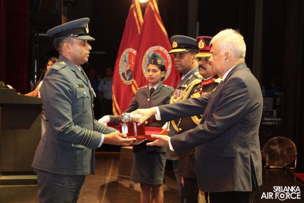NO 16 DEFENCE SERVICES COMMAND AND STAFF COURSE GRADUATION HELD AT THE NELUM POKUNA THEATRE