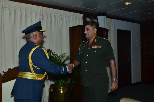 SLAF Commander visits Chief of Defence Staff and Army Commander