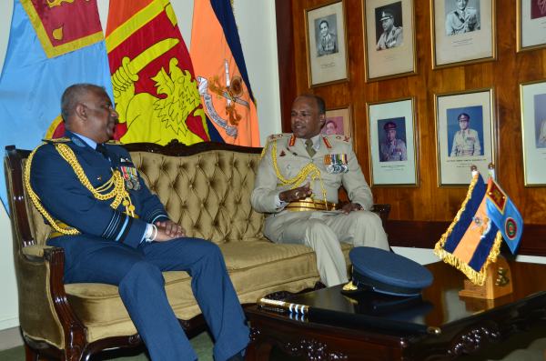 SLAF Commander visits Chief of Defence Staff and Army Commander
