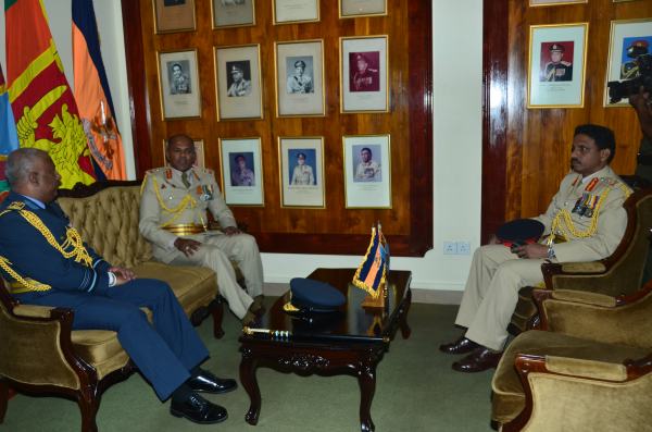 SLAF Commander visits Chief of Defence Staff and Army Commander