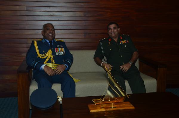 SLAF Commander visits Chief of Defence Staff and Army Commander
