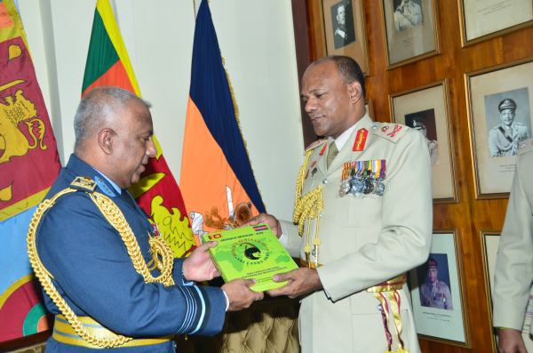 SLAF Commander visits Chief of Defence Staff and Army Commander