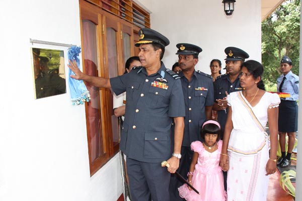 14th House Donation By SLAF Seva Vanitha Unit