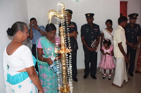 14th House Donation By SLAF Seva Vanitha Unit