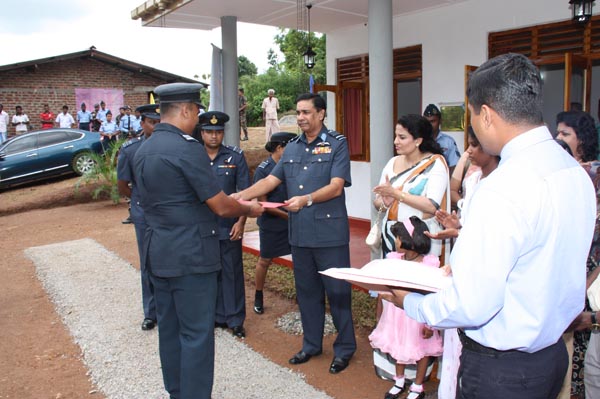 14th House Donation By SLAF Seva Vanitha Unit