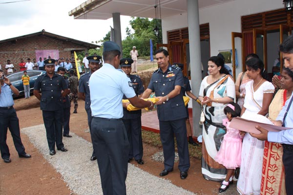 14th House Donation By SLAF Seva Vanitha Unit
