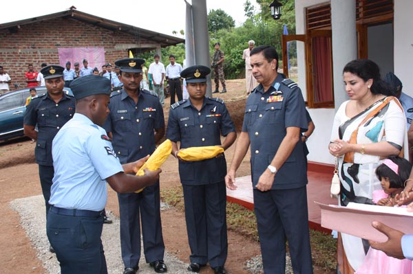 14th House Donation By SLAF Seva Vanitha Unit