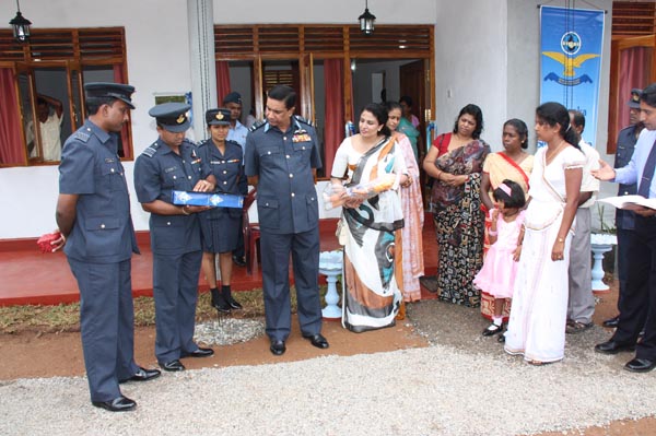 14th House Donation By SLAF Seva Vanitha Unit