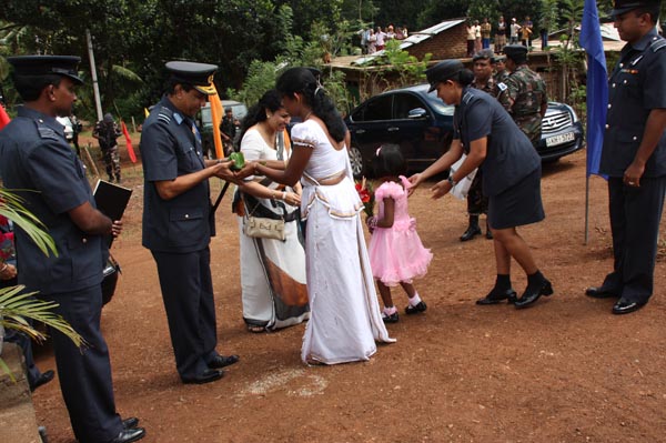 14th House Donation By SLAF Seva Vanitha Unit