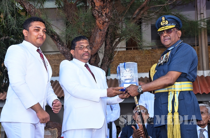 Nalanda College Felicitates New Commander of the Air Force