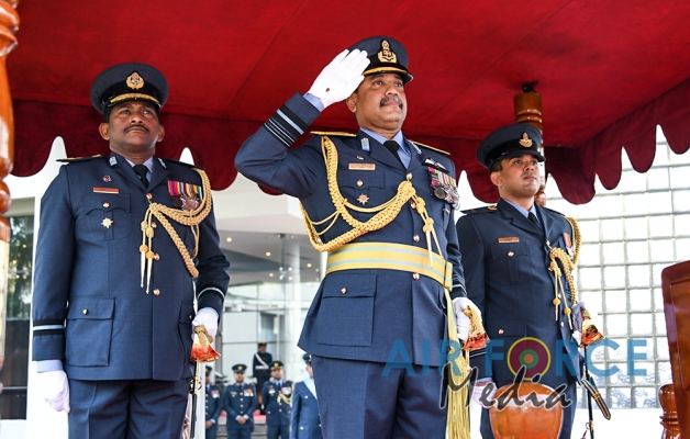 The 17th Commander of the Sri Lanka Air Force Assumes Duties at AFHQ