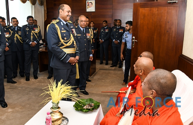 The 17th Commander of the Sri Lanka Air Force Assumes Duties at AFHQ
