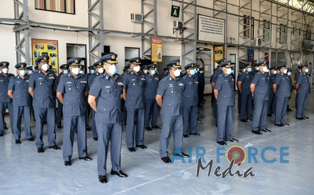 Outgoing Commander Bids Farewell to the Entire SLAF
