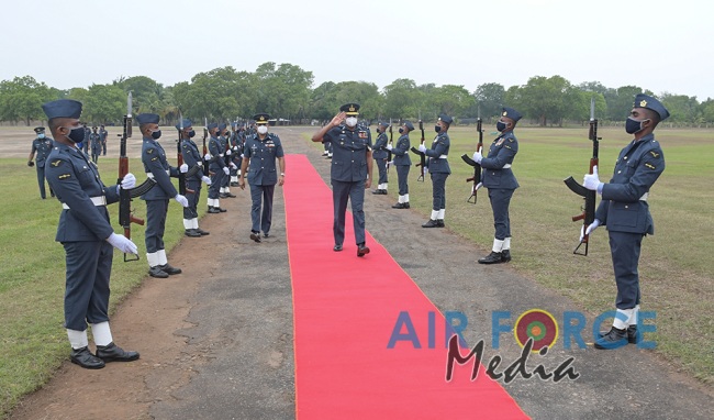 Outgoing Commander Bids Farewell to the Entire SLAF