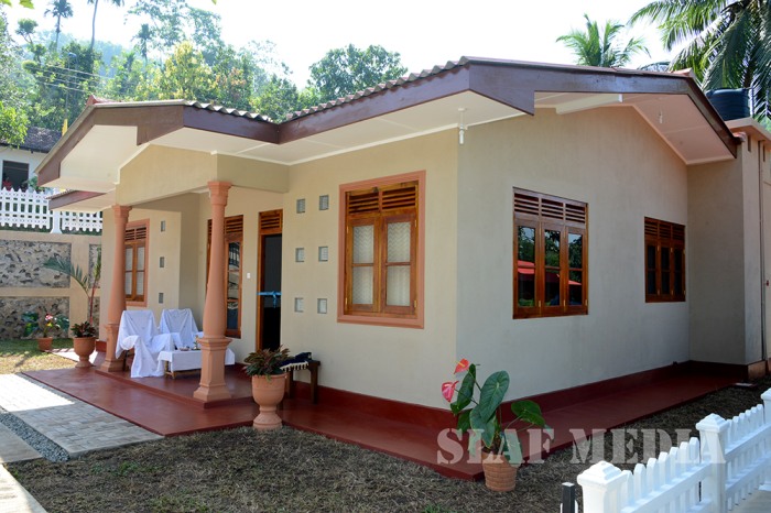 Handing Over of 19th ‘Guwan Lak Sevana’ House
