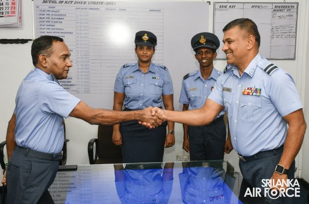 CHANGE OF COMMAND AT NO. 1 SUPPLY AND MAINTENANCE DEPOT, SLAF BASE KATUNAYAKE