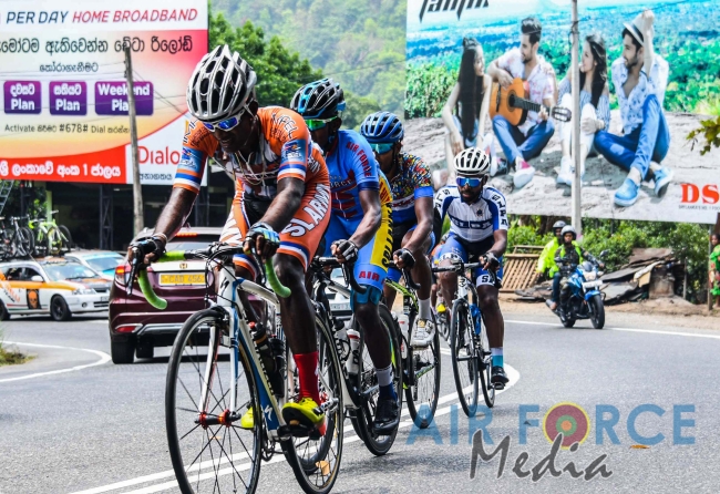 SLAF Cyclist, Leading Aircraftman Sanju Deemantha Wins 1st Leg of Guwan Hamuda Papedi Sawariya 2020