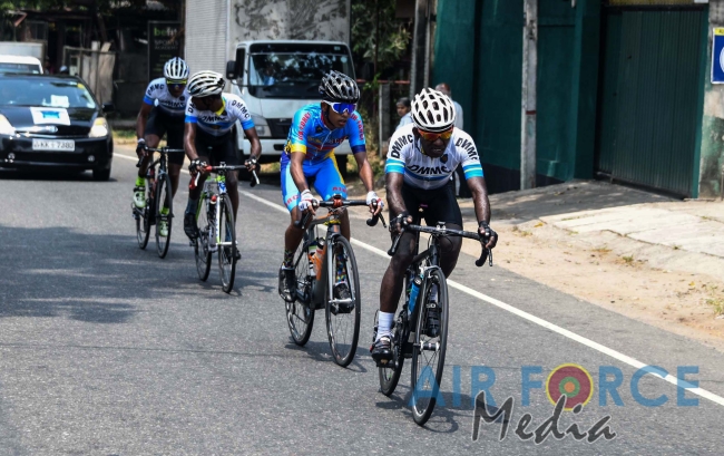 SLAF Cyclist, Leading Aircraftman Sanju Deemantha Wins 1st Leg of Guwan Hamuda Papedi Sawariya 2020