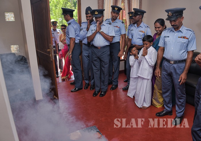 Handing Over of 20th ‘Guwan Lak Sevana’ House