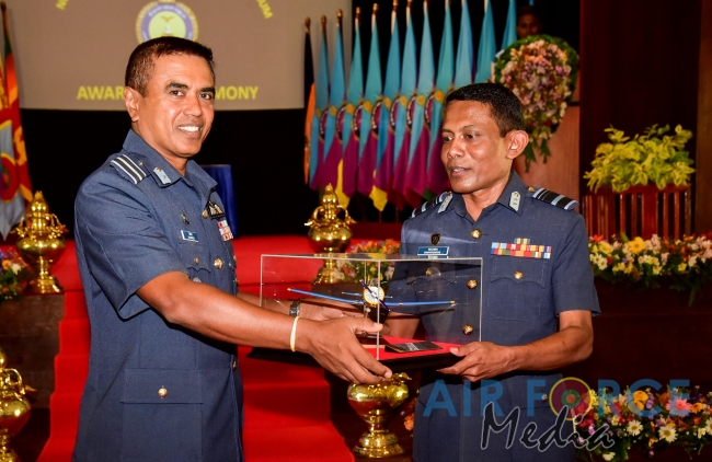 The Certificate Awarding Ceremony of the No. 09 English Medium and No. 80 Sinhala Medium Non Commissioned Officers’ Management