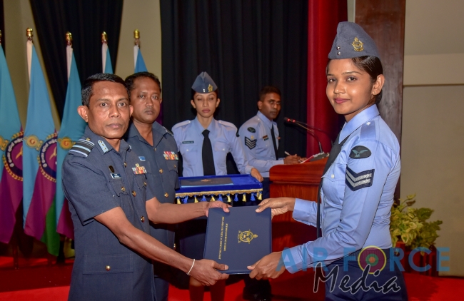 The Certificate Awarding Ceremony of the No. 09 English Medium and No. 80 Sinhala Medium Non Commissioned Officers’ Management