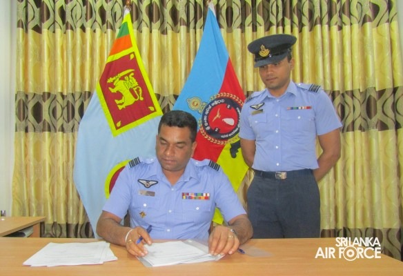 CHANGE OF
COMMAND AT NO. 3 AIR DEFENCE RADAR SQUADRON, SLAF STATION WEERAWILA