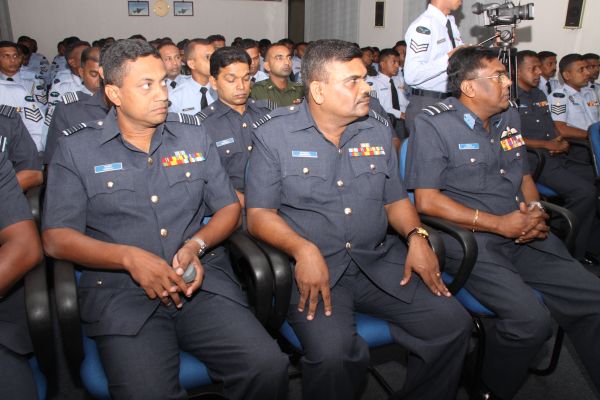 49வது தொகுதி அதிகாரிகளின் அணிவகுப்பு நிகழ்வு வெகு விமர்சியாக நடைப்பெற்றது