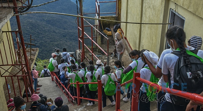 SLAF
CONDUCTS 'SRI PADA' CLEANING PROGRAM FOR 4TH CONSECUTIVE YEAR