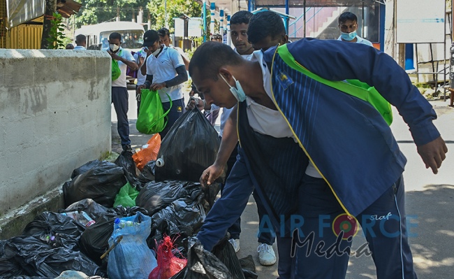 SLAF
CONDUCTS 'SRI PADA' CLEANING PROGRAM FOR 4TH CONSECUTIVE YEAR