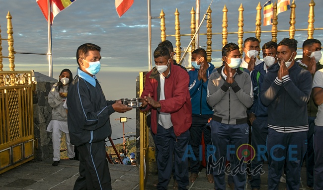 SLAF
CONDUCTS 'SRI PADA' CLEANING PROGRAM FOR 4TH CONSECUTIVE YEAR