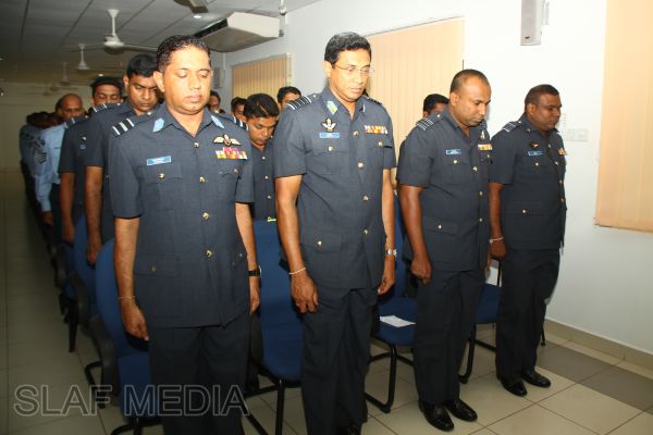 51 වෙනි අධිකාරී නොලත් නිළධාරීන්ගේ කළමණාකරන පාඨමාලාව විසිර යයි